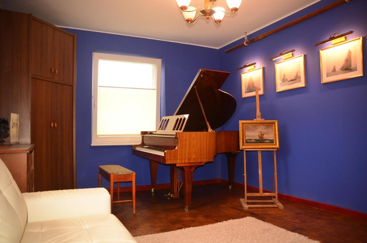 Apartament Dark Amber- 3 Rooms Grand Piano Свиноуйсьце Экстерьер фото